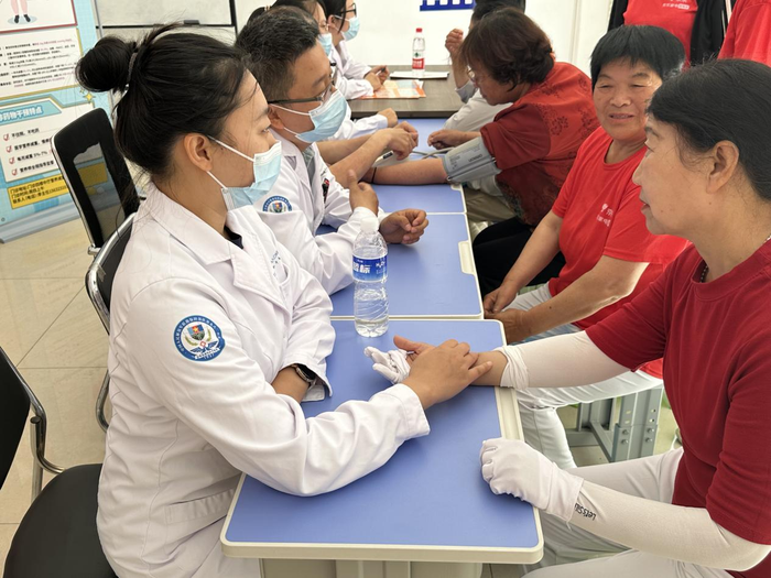 河北省健康科學(xué)學(xué)會(huì)開展2025年全民營(yíng)養(yǎng)周宣傳系列活動(dòng)，聚焦?fàn)I養(yǎng)健康咨詢